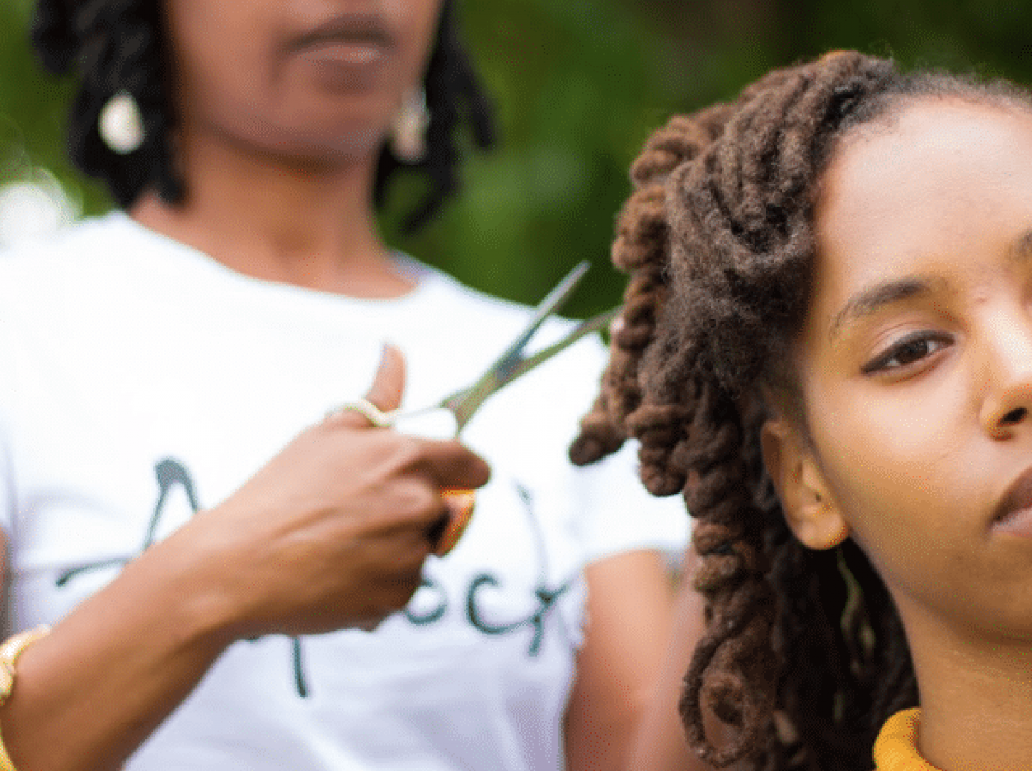 Find the best articles about afro hair treatments on our blog 